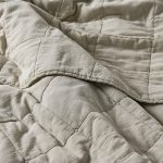Quilt 2 Plazas Square Beige - Image 3